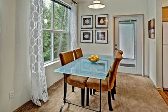 Portsmith Dining Room Apartments in Everett, WA - Photo Gallery