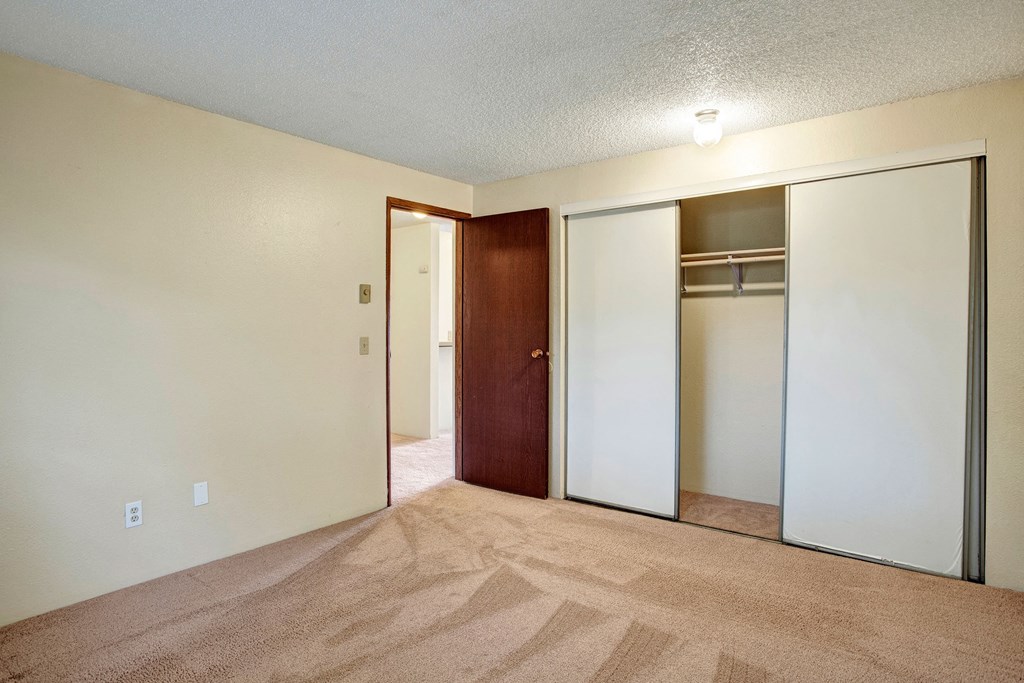 Soundview Bedroom Apartments in Federal Way, WA