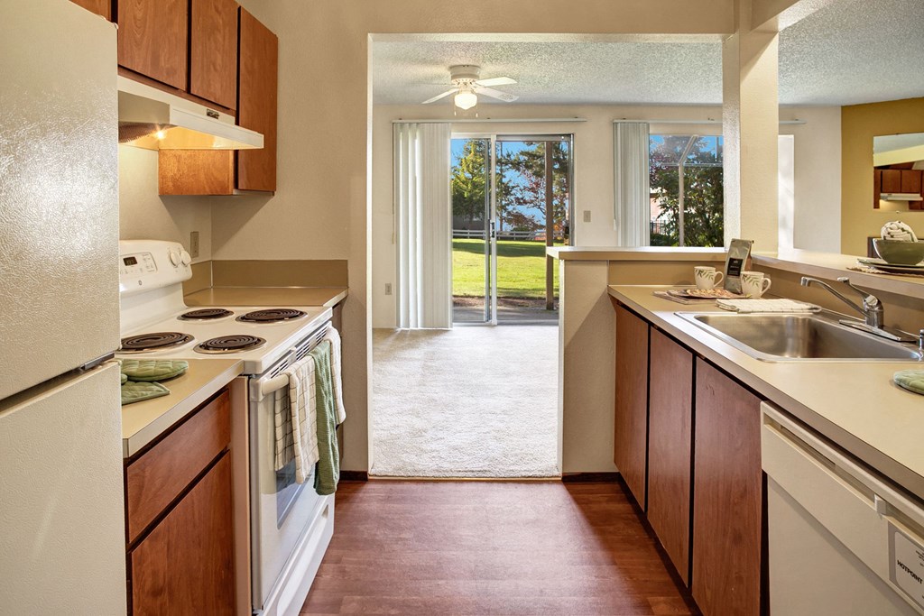 Soundview Kitchen Apartments in Federal Way, WA
