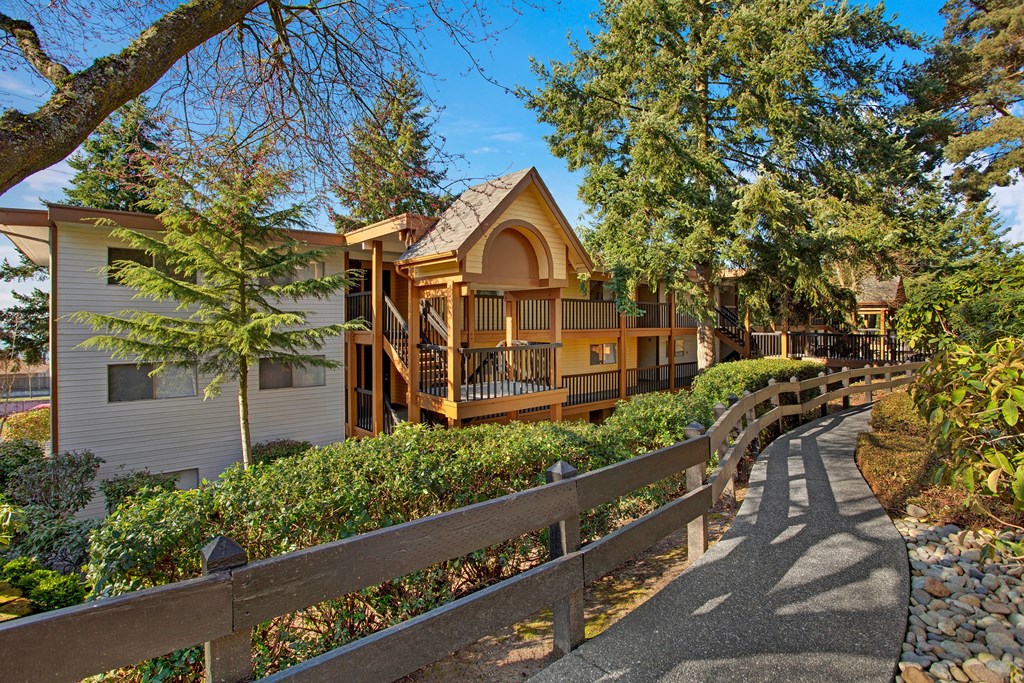 Soundview Exterior Apartments in Federal Way, WA