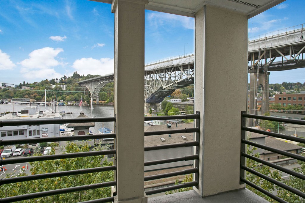 St James Tower Exterior Apartments in Seattle, WA
