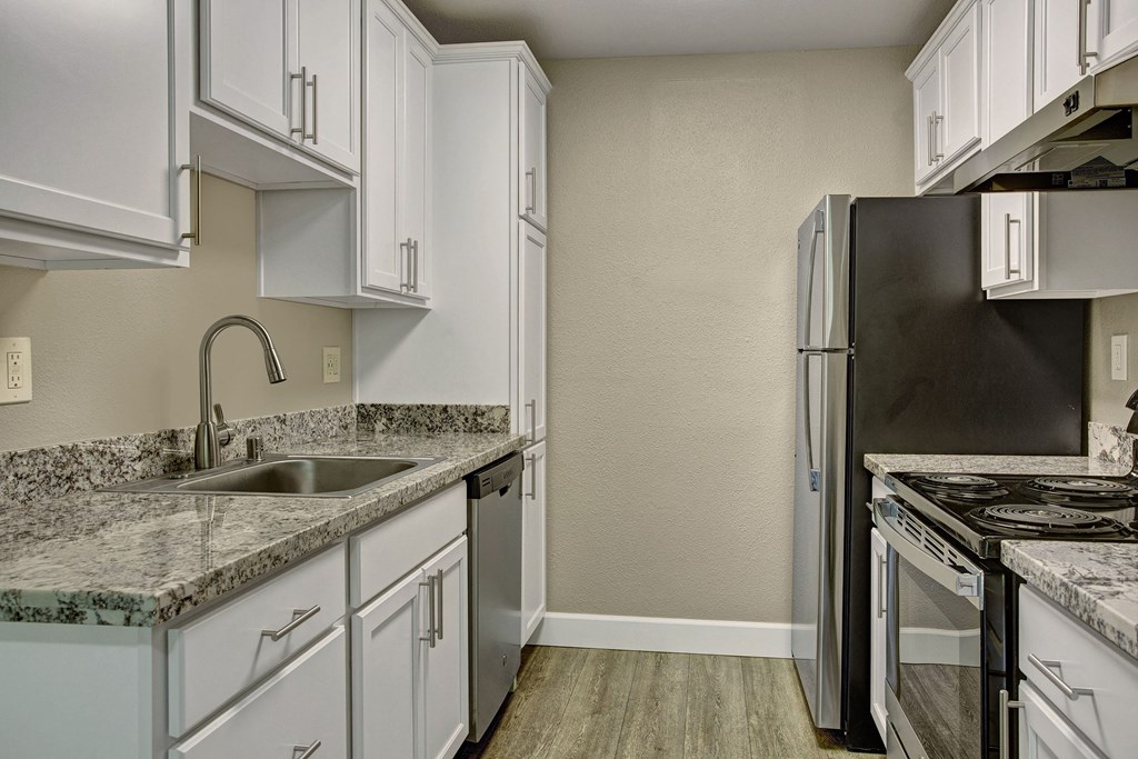 The Cove Renovated Kitchen Apartments in Federal Way, WA