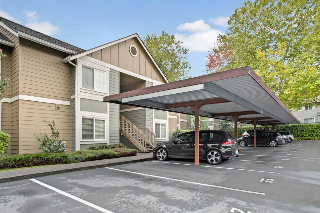 Vermont Exterior Apartments in Kenmore