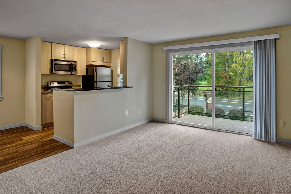 Vermont Living Room Apartments in Kenmore