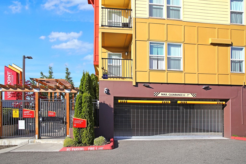 Viewpoint Garage Apartments in SeaTac, WA