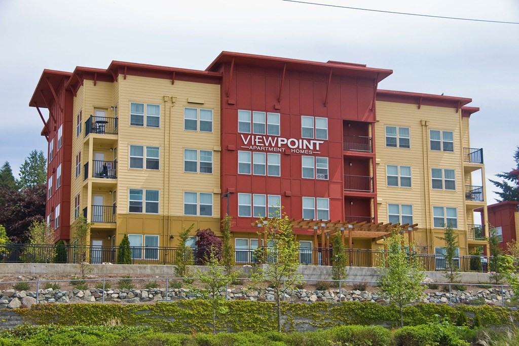 Viewpoint Exterior Apartments in SeaTac, WA