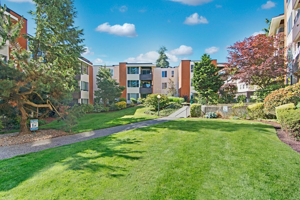 Watercrest Green Space Apartments in Lake Forest Park, WA