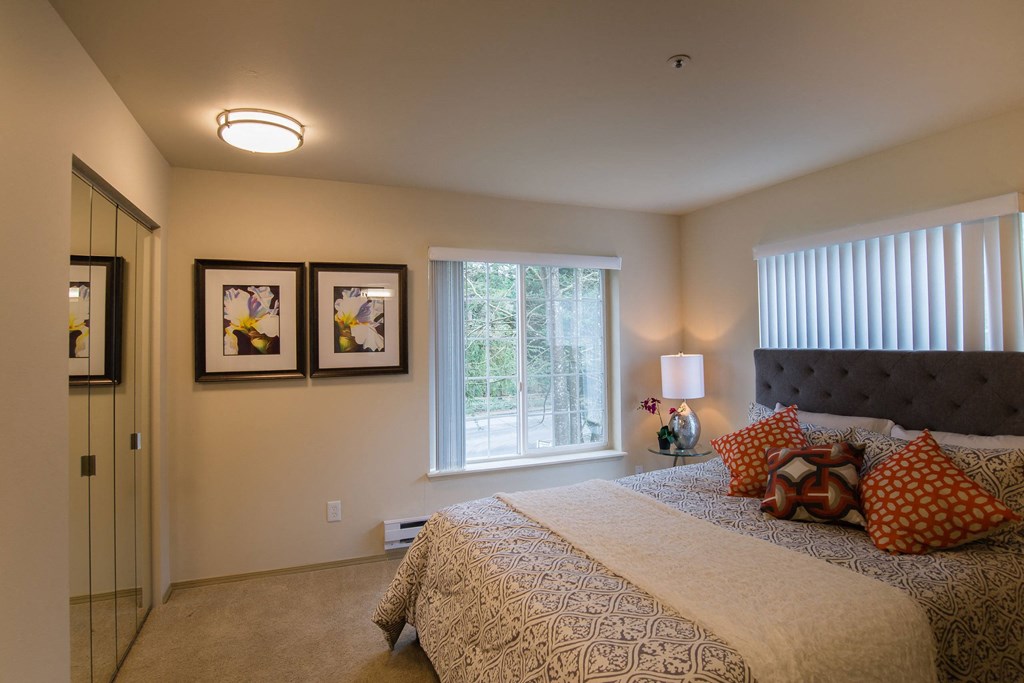 Windsong Bedroom Apartments in Issaquah, WA