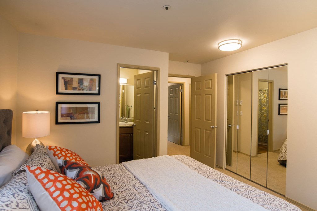 Windsong Bedroom Apartments in Issaquah, WA