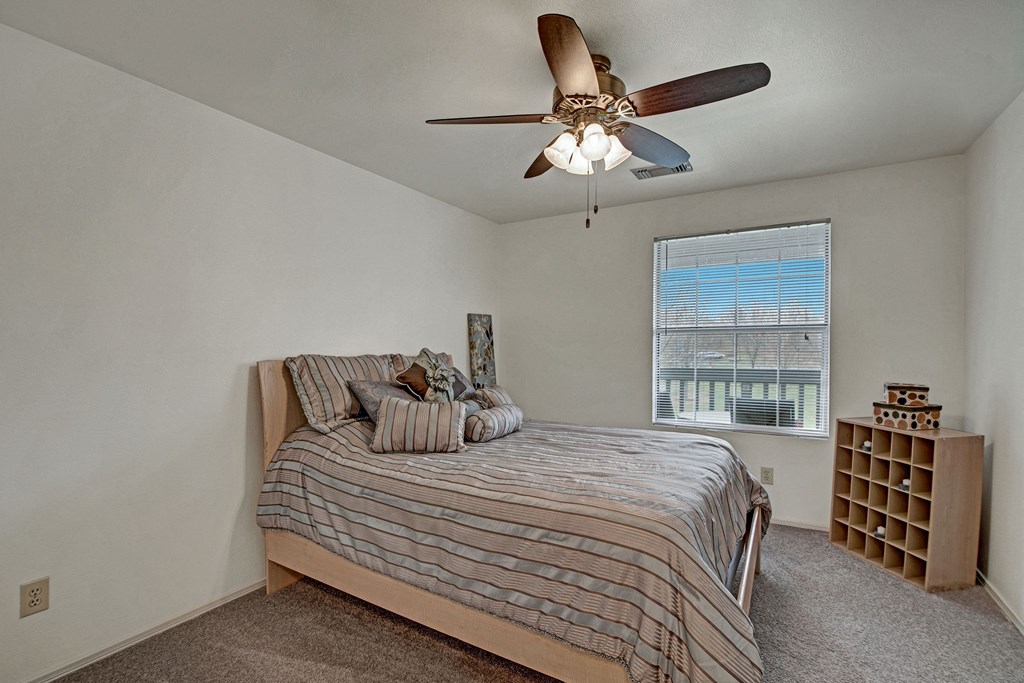 St. James Place Bedroom View Apartments in Milwaukee, WI