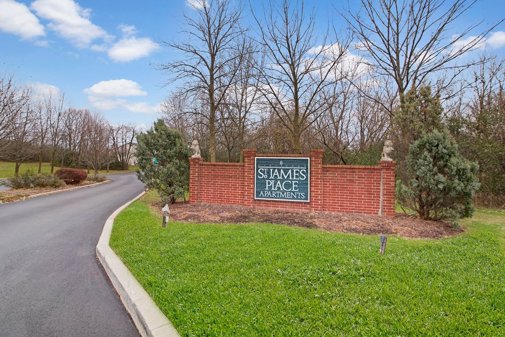 St. James Place Exterior Sign Apartments in Milwaukee, WI