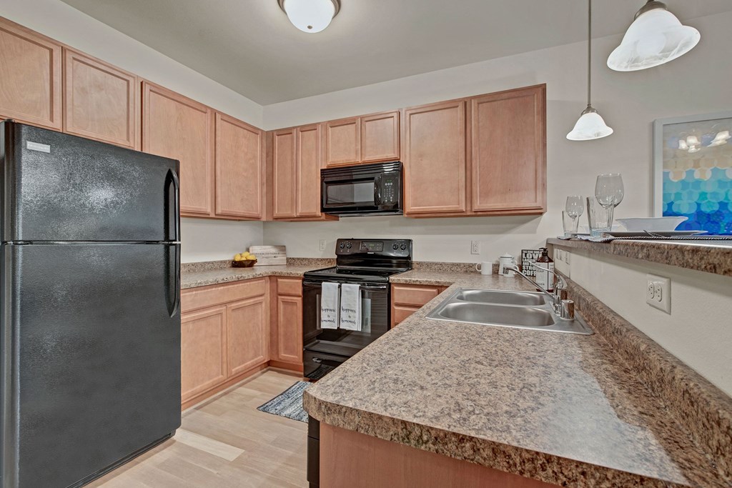 Swan Creek Kitchen main view Apartments in Fitchburg, Wisconsin