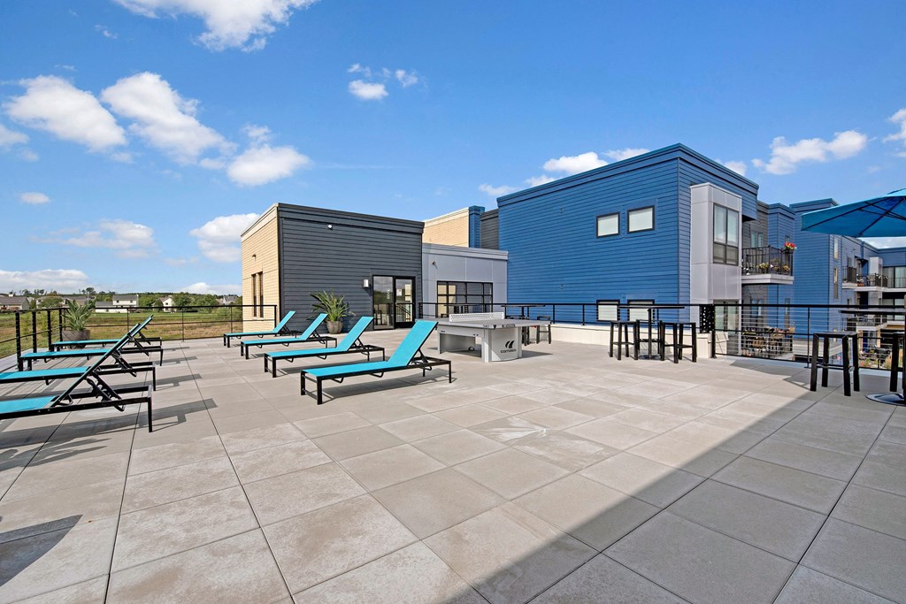 The Rooftop Deck at The Lafayette Apartment Homes, Weidner Real Estate Properties Apartments for rent Fitchburg, WI