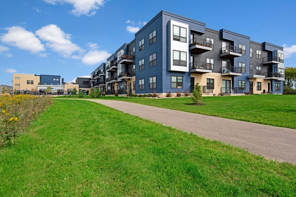 The Lafayette Apartments, Dean Weidner Investments Apartments for rent Fitchburg, WI