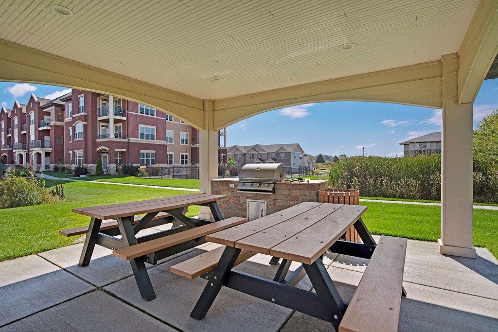 Van Buren Place Picnic Area Apartments in Sun Prairie, WI