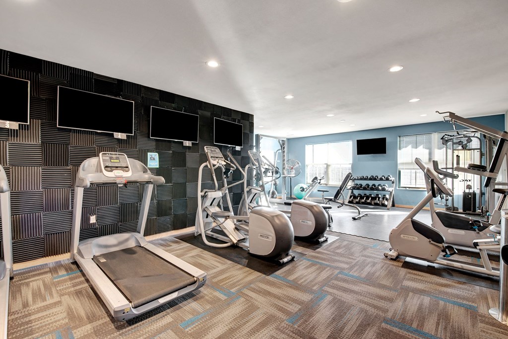 Gym at The Vue at Pinnacle Peak Apartment Homes Apartments in Fitchburg, WI