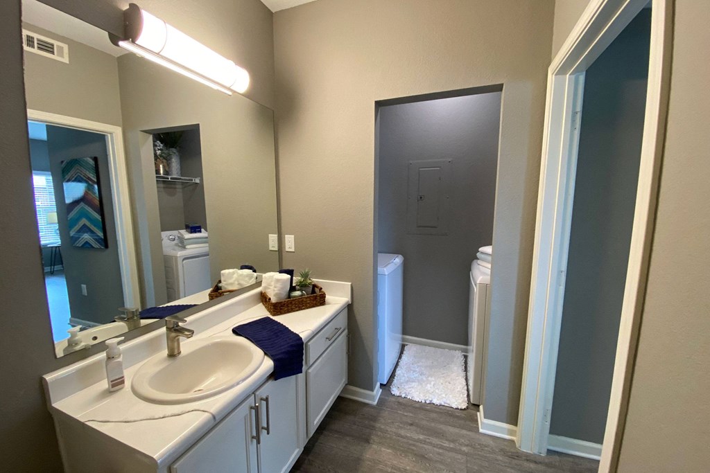 Harbin Pointe Bathroom Apartments for rent Springdale AR