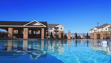 Highland Park Pool Apartment with pool Springdale Arkansas