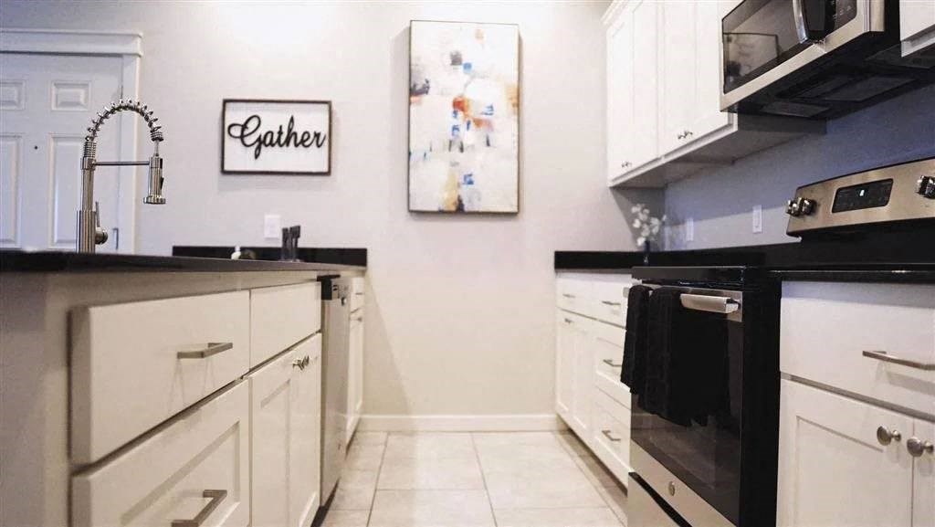 Highland Park Kitchen Apartment for rent Springdale AR