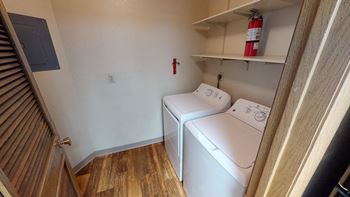 Washer/Dryer (select units)