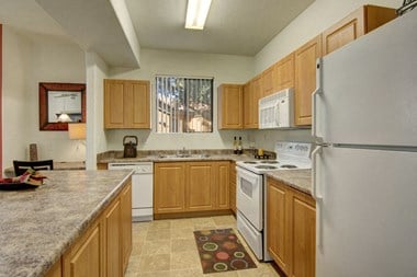 7205 West Mcdowell Road 2-3 Beds Apartment for Rent Photo Gallery 1