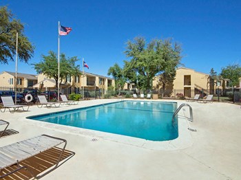 Avalon Springs Pool - Photo Gallery 4
