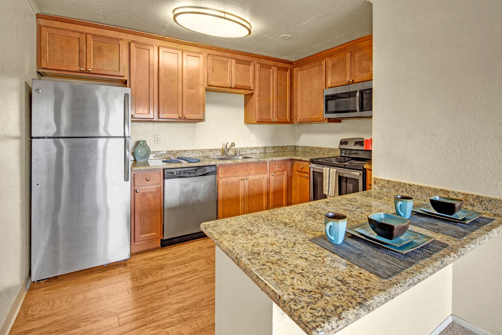 The Club At Eagle Point Apartments 5640 Lake Otis Parkway