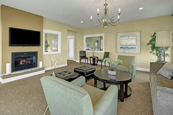 The Glen Apartments - Lounge