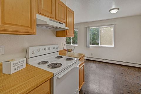 The Glen Apartments - Kitchen