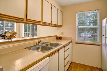 Heron View Kitchen