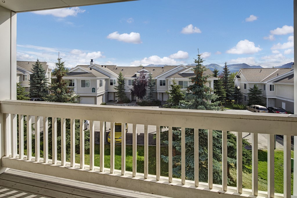 The Highlands Luxury Apartments - Balcony