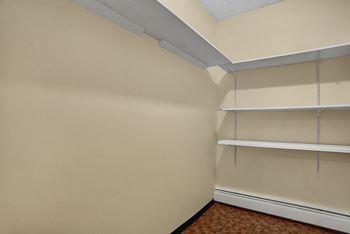 Hilltop Towers Walk-in Closets