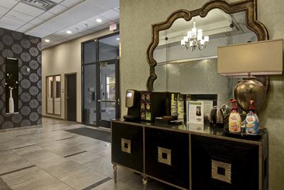 Lofts At Farmers Market Lobby