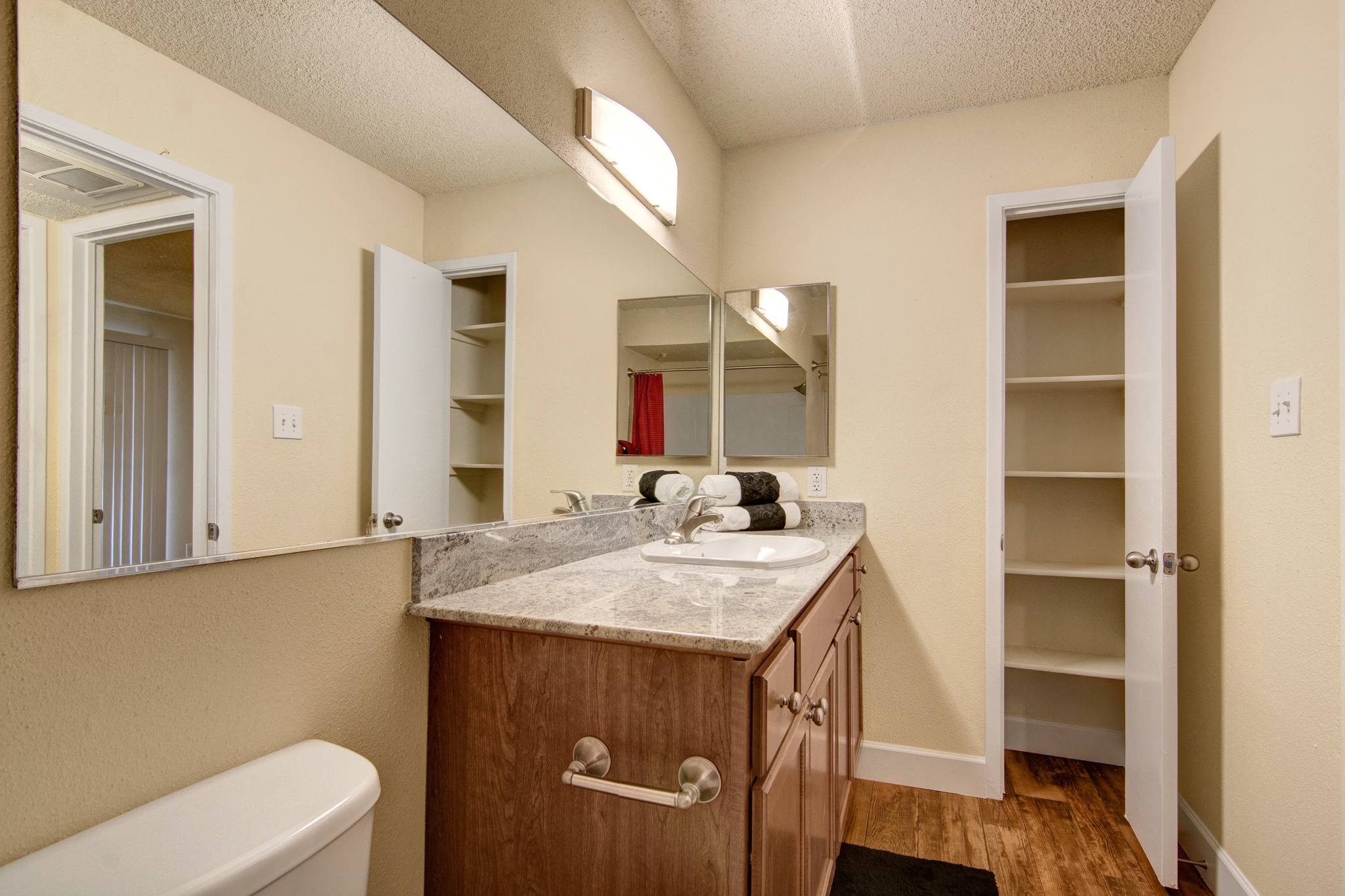 Motif Apartments 2529 West Cactus Rd Phoenix Az Rentcafe