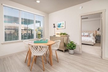 Flats at San Tan Dining area - Photo Gallery 4