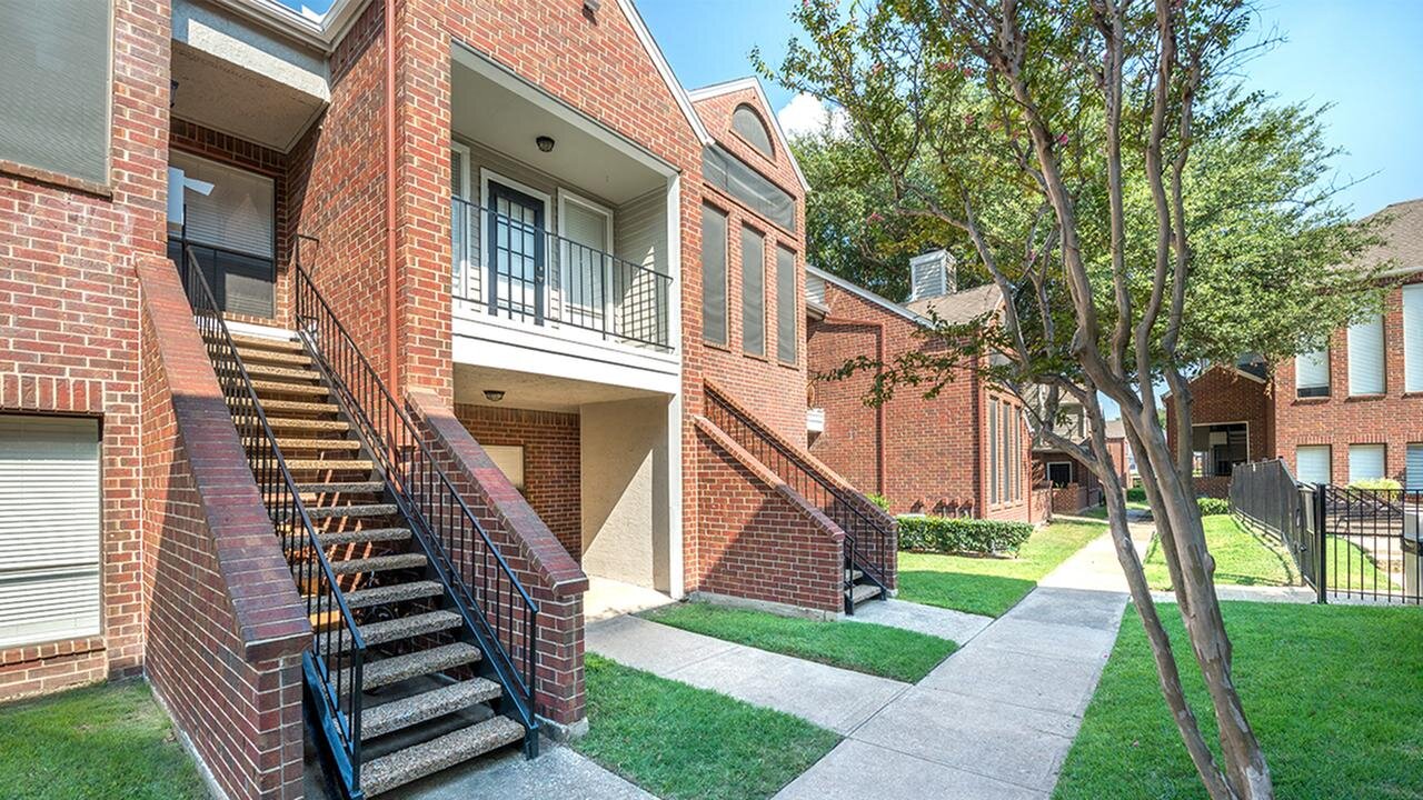 Lakewood on the Trail outdoor view Apartment near DFW