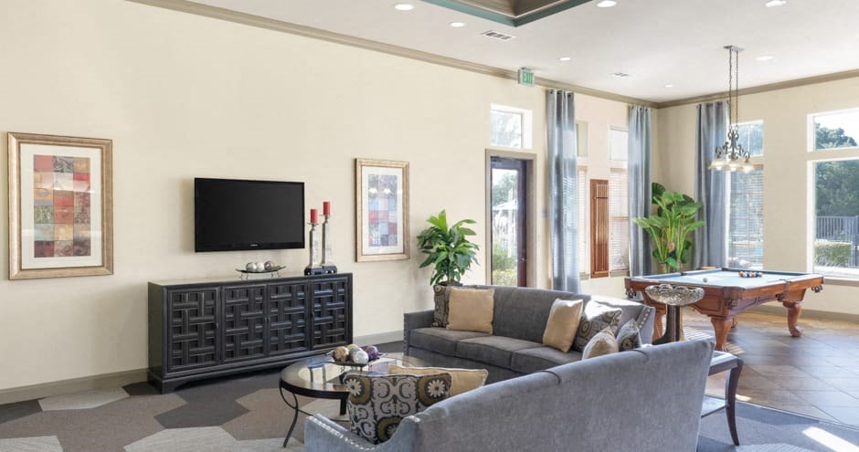 Landing at Mansfield Resident Lounge