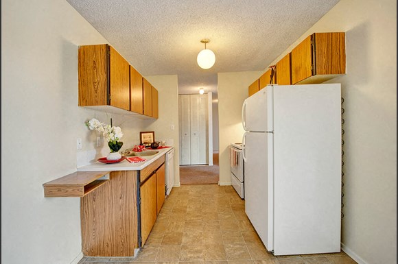 Park Place South Apartments 3830 105th Street Nw Edmonton Ab