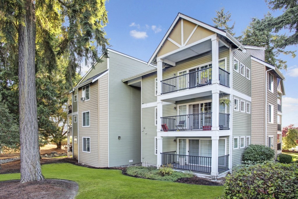 the preserve at ballantyne commons apartment balconies