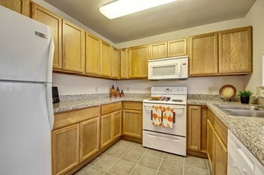 3649 Cedar Run Road 1-3 Beds Apartment for Rent - Photo Gallery 1