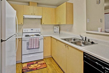 12522 - 8Th Avenue West 2 Beds Apartment for Rent Photo Gallery 1
