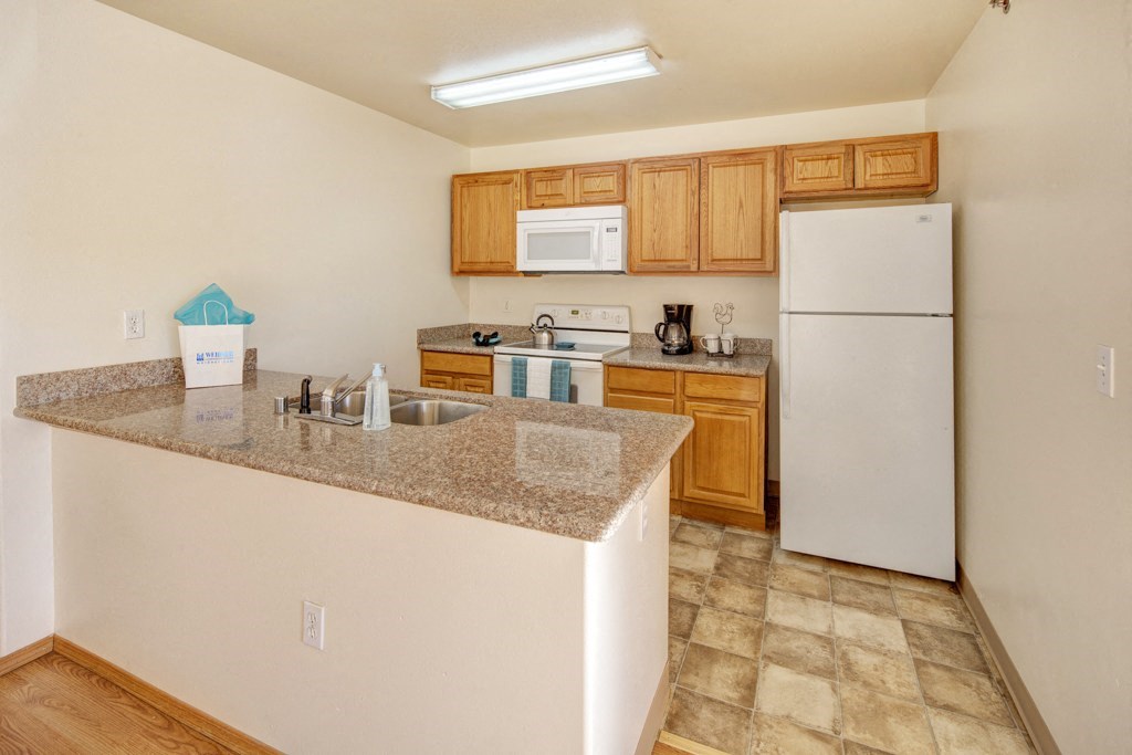 Timber Ridge Apartments - Kitchen
