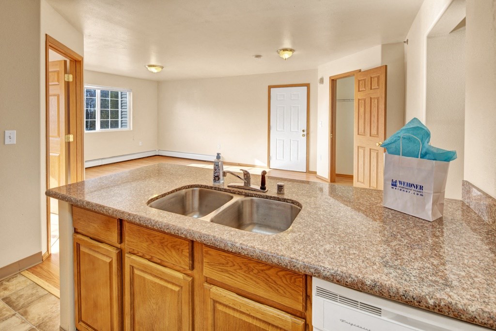 Timber Ridge Apartments - Kitchen