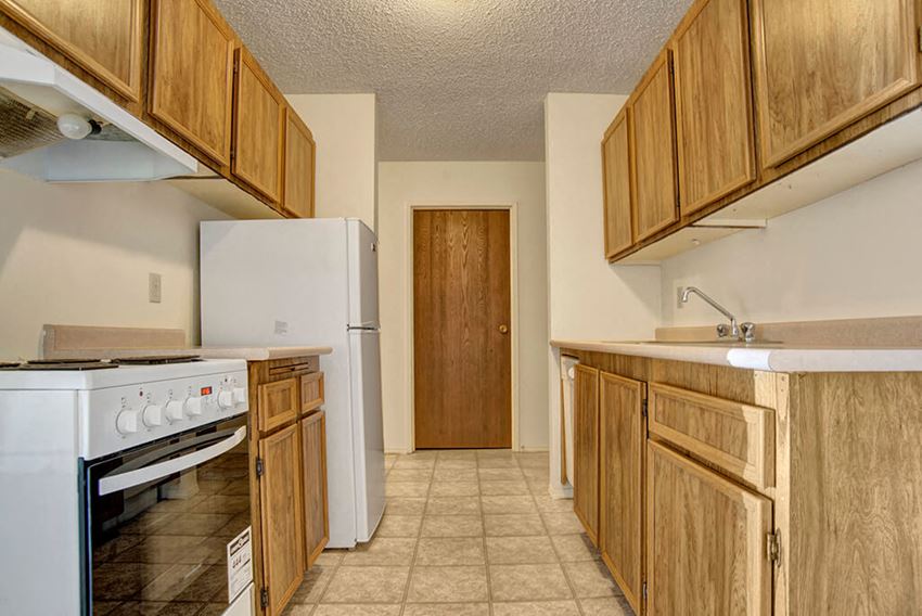 Woodsmere Apartment Homes Kitchen - Photo Gallery 1