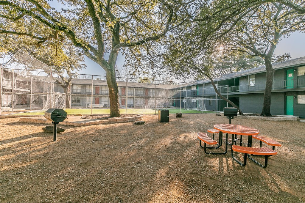 Community pavilion and outdoor seating at Chapel Creek Dallas