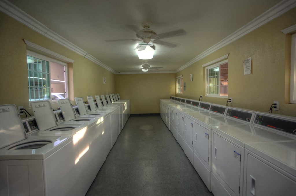 LAUNDRY FACILITY at Raintree Apartments, CA 92346