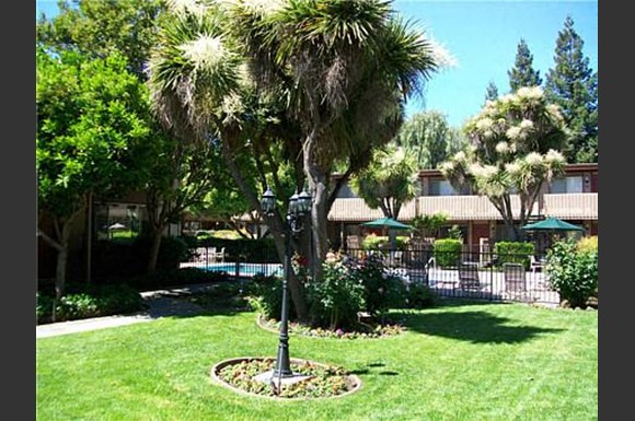 West Glen Apartments, 2265 S. Bascom Avenue, Campbell, CA - RENTCafé