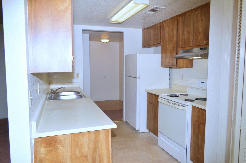 Riverwood Apartments