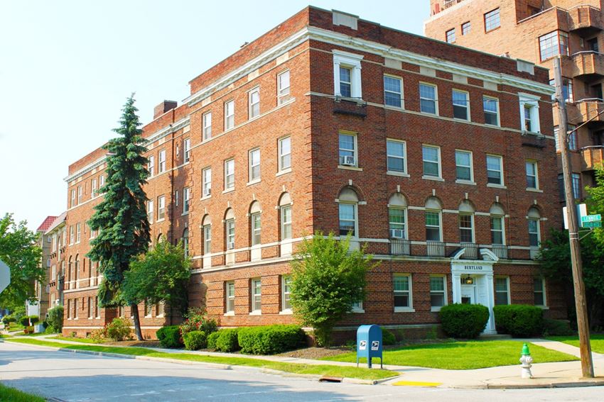 Integrity Cleveland Heights Apartments, 2580 Overlook Road, Cleveland