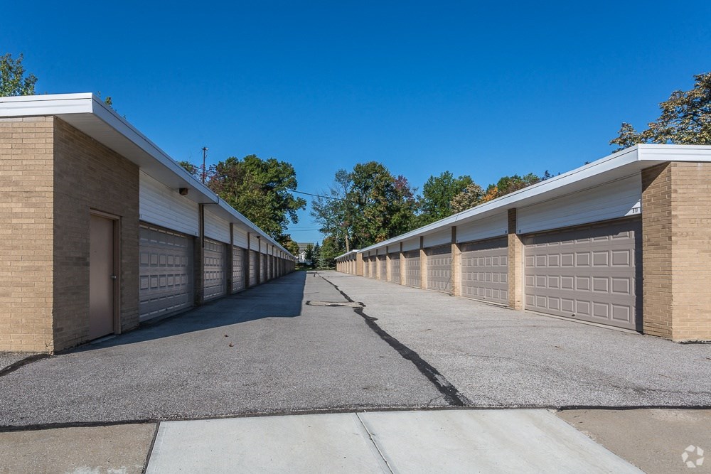 Wynwood Community Private Garages